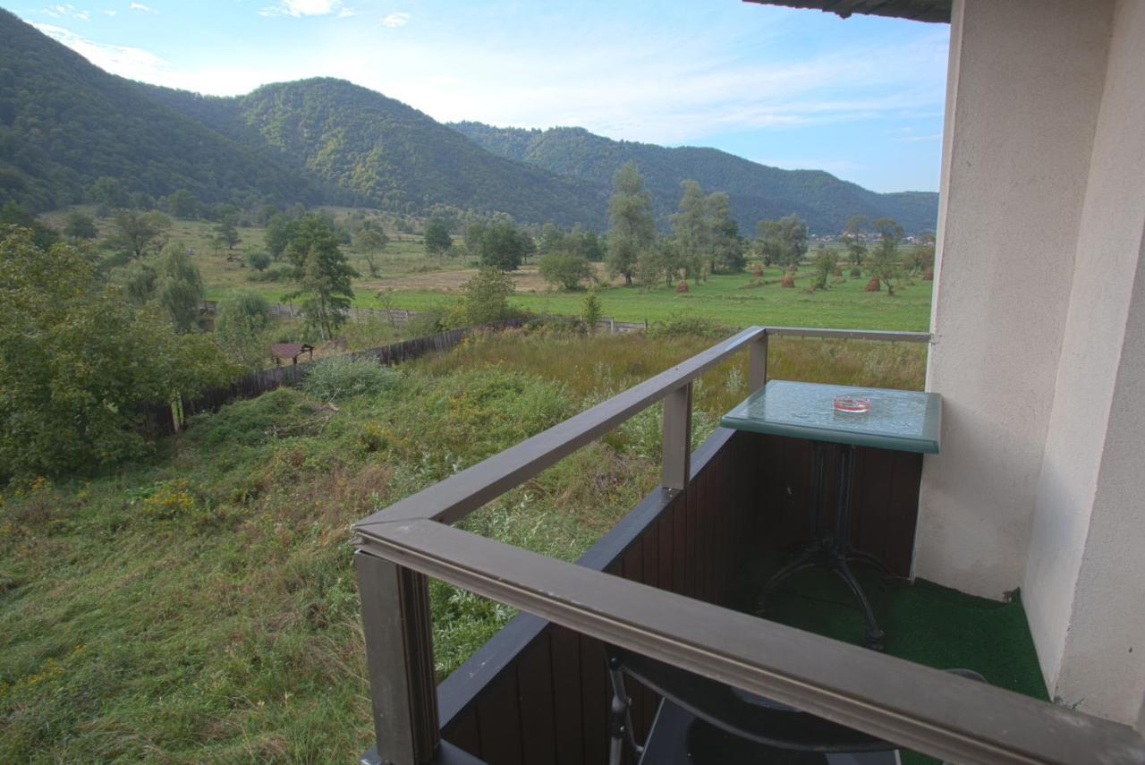 Time-Out - Valea Oltului Otel Balota  Dış mekan fotoğraf